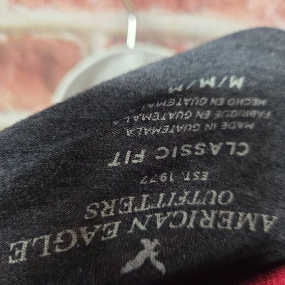 American Eagle Tee M | Red Navy Raglan 3 4 Sleeve Graphic Athleisure Retro - Picture 6 of 6